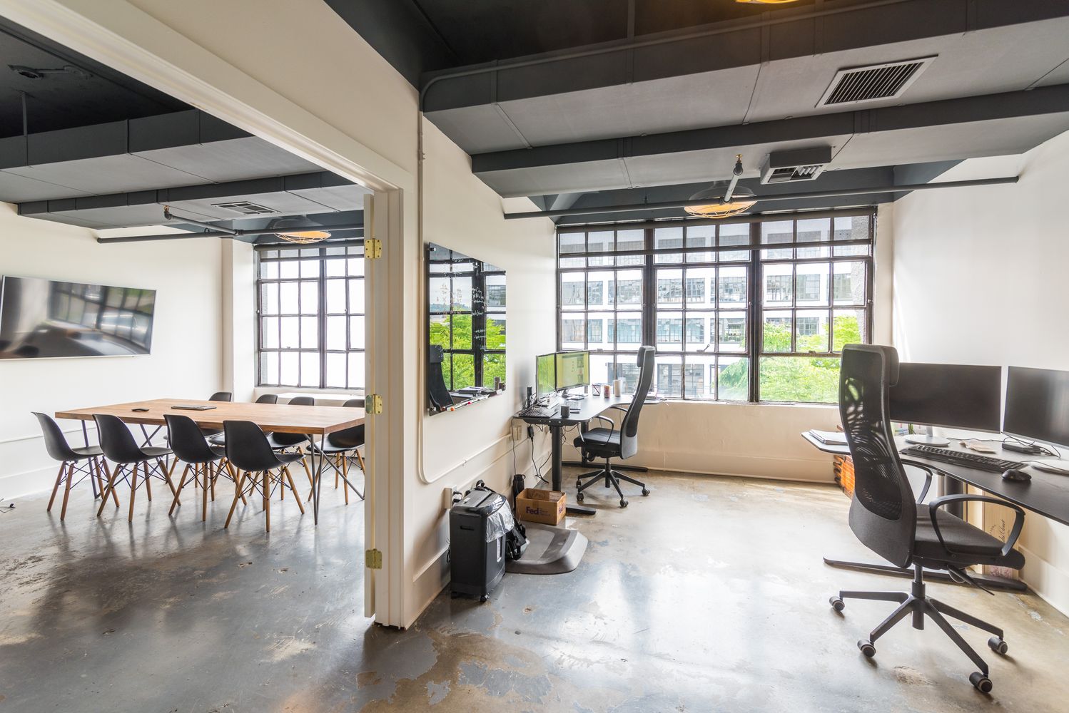 570ft² Creative Office Space